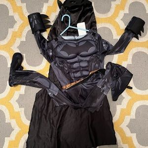 Batman costume 4-5T